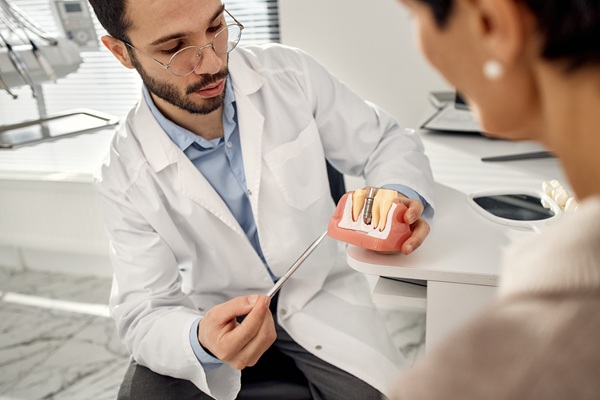 Things You Should Know Before Getting Dental Implants